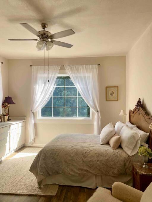 The Shopkeeper's ~ Chic! Apartment Amador City