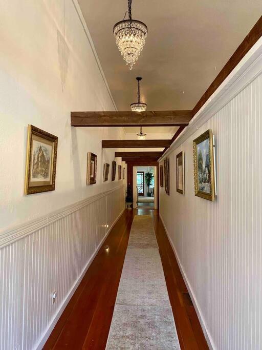 The Shopkeeper's ~ Chic! Apartment Amador City