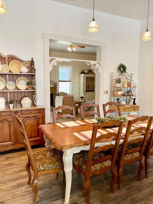 The Shopkeeper's ~ Chic! * Amador City